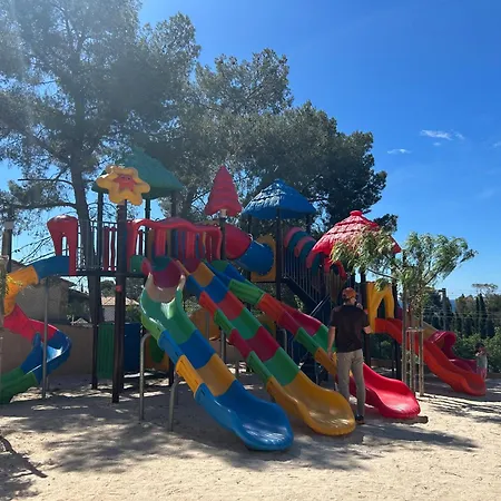 Mobil Vue 4 Personnes Raphael * Saint-Raphael (Var)